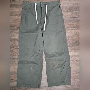 Vuori organic cotton high rise pants, army green, size medium - flaw